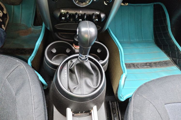 Used MINI Countryman 2011 1.6L ONE Gear Lever