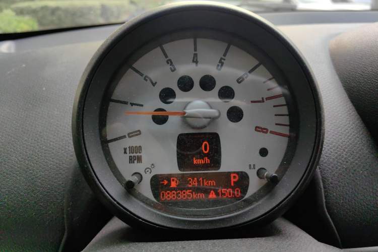 Used MINI Countryman 2011 1.6L ONE Instrument Cluster