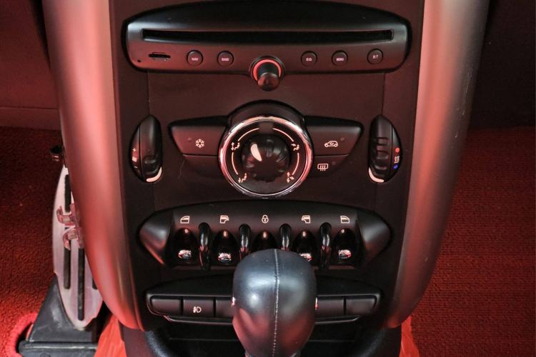 Used MINI Countryman 2011 1.6L ONE Interior 12