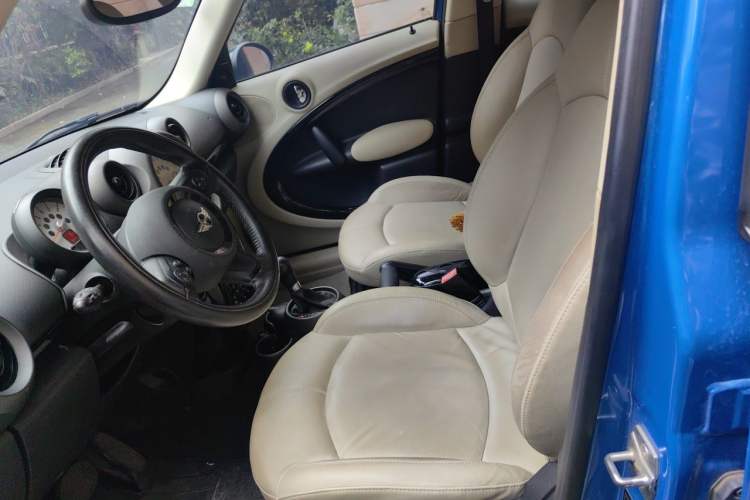 Used MINI Countryman 2011 1.6L COOPER Fun Left Front Seat