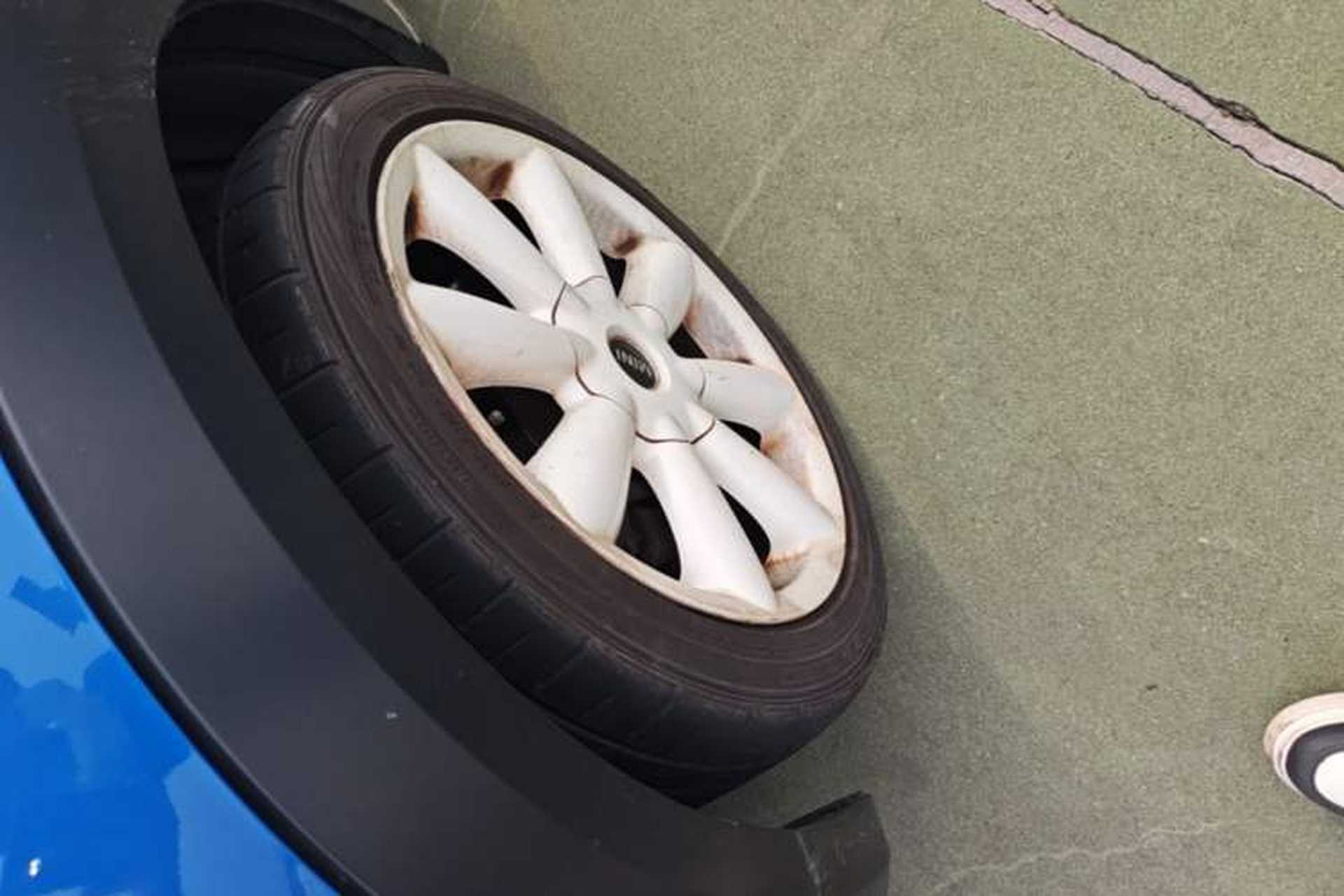 Used MINI Countryman 2011 1.6T COOPER S ALL4 5-seater model Left Front Wheel Hub