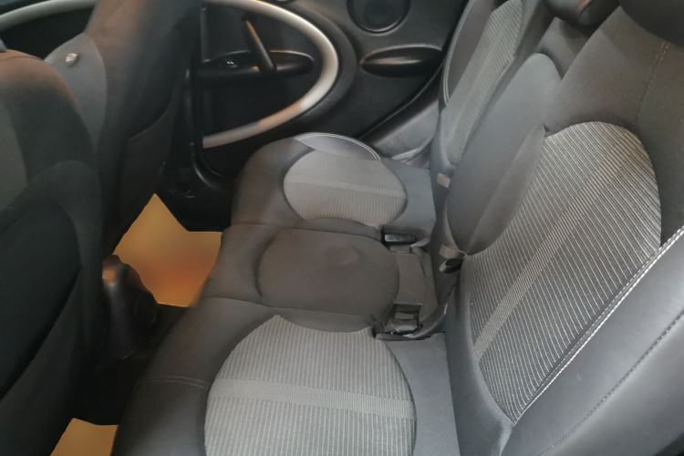 Used MINI Countryman 2011 1.6L COOPER Fun Left Rear Seat