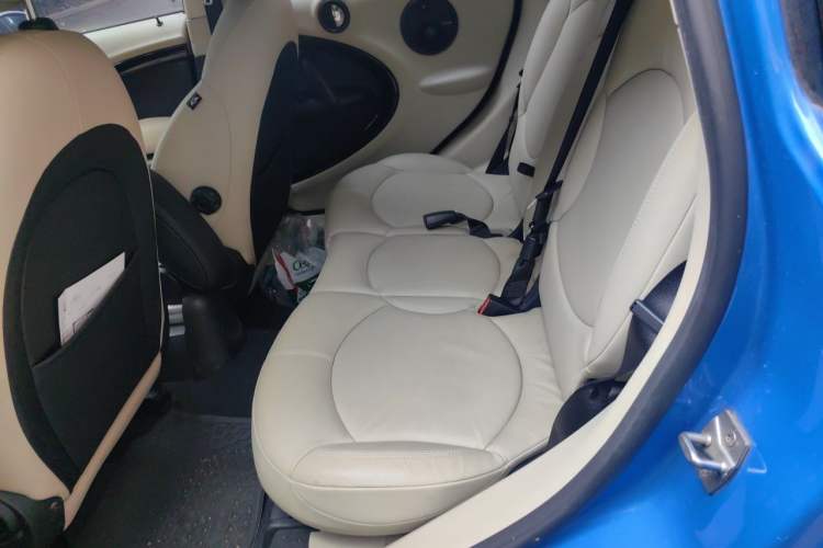 Used MINI Countryman 2011 1.6L COOPER Fun Left Rear Seat