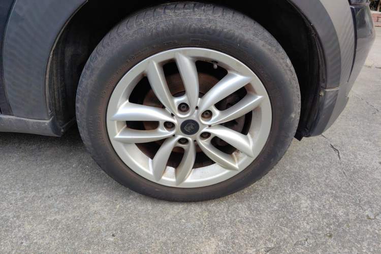 Used MINI Countryman 2011 1.6L ONE Right Front Wheel Hub