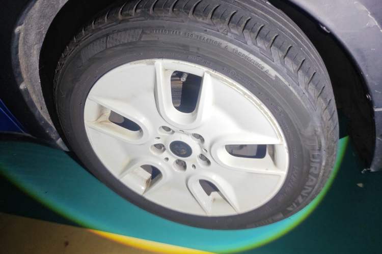 Used MINI Countryman 2011 1.6L COOPER Excitement Right Front Wheel Hub