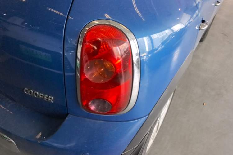 Used MINI Countryman 2011 1.6L COOPER Fun Right Rear Taillight