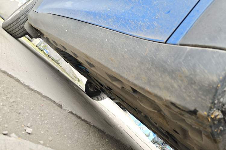 Used MINI Countryman 2011 1.6L ONE Right Side Sill