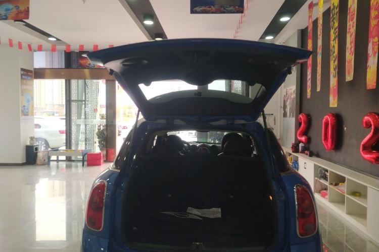 Used MINI Countryman 2011 1.6T COOPER S ALL4 5-seater model Trunk