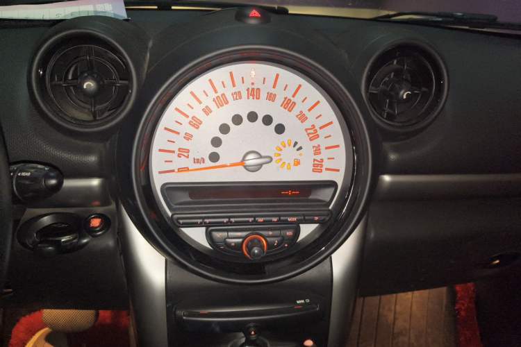 Used MINI Countryman 2011 1.6L ONE Audio And AC Panel