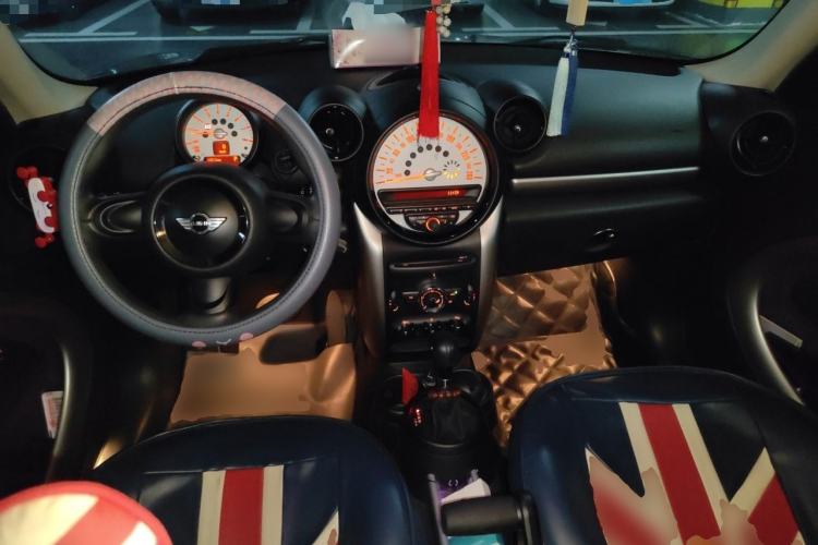 Used MINI Countryman 2011 1.6L ONE Center Console