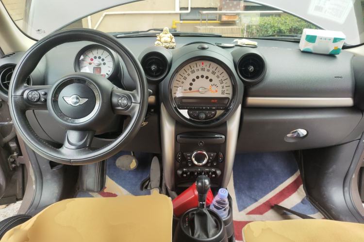 Used MINI Countryman 2011 1.6L COOPER Fun Center Console
