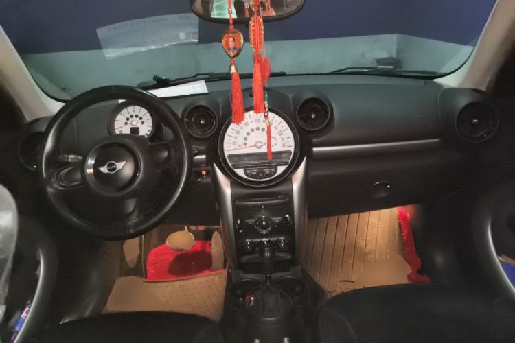 Used MINI Countryman 2011 1.6L ONE Center Console