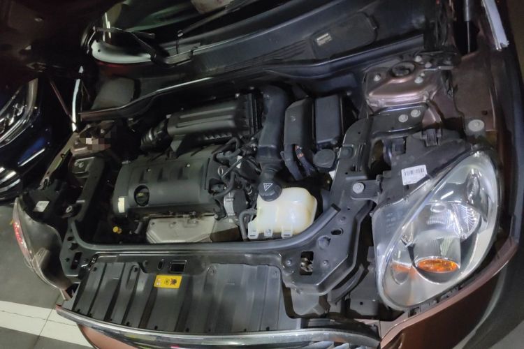 Used MINI Countryman 2011 1.6L ONE Engine Bay Left