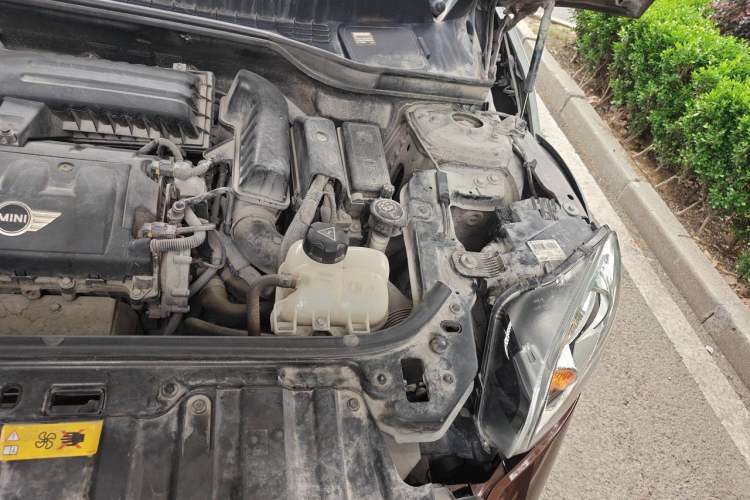 Used MINI Countryman 2011 1.6L ONE Engine Bay Left