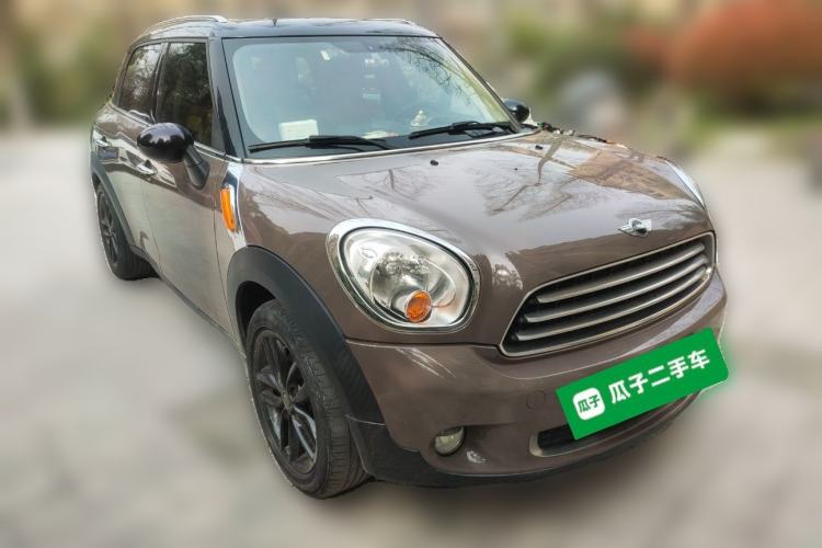 Used MINI Countryman 2011 1.6L COOPER Fun Front Right 45 Deg