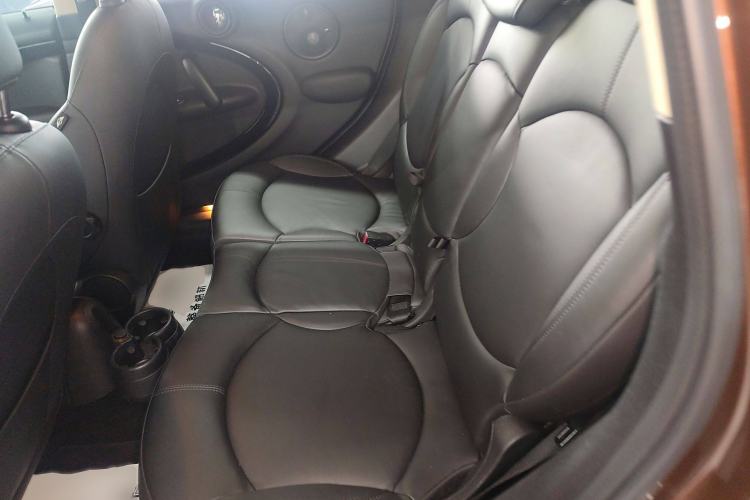 Used MINI Countryman 2011 1.6T COOPER S ALL4 5-seater model Interior 4
