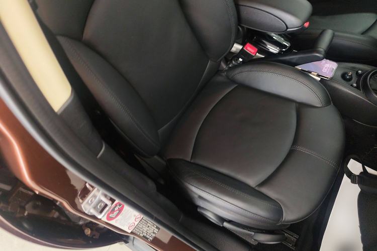 Used MINI Countryman 2011 1.6T COOPER S ALL4 5-seater model Right Front Seat