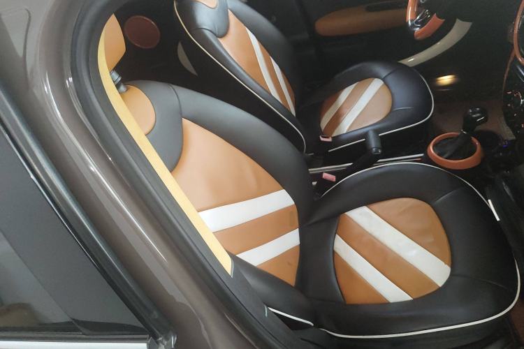Used MINI Countryman 2011 1.6L ONE Right Front Seat