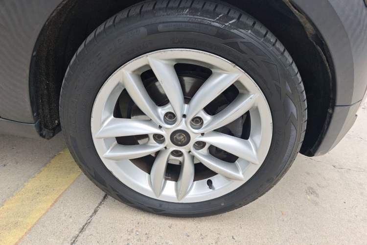 Used MINI Countryman  Right Front Wheel Hub