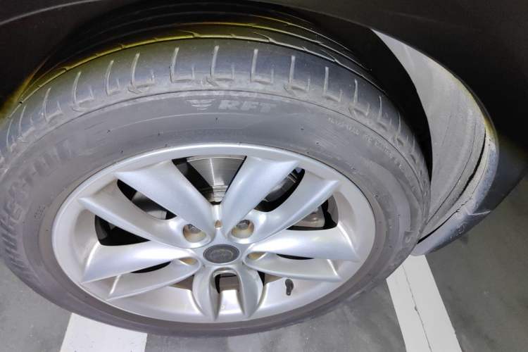 Used MINI Countryman 2011 1.6L ONE Right Front Wheel Hub