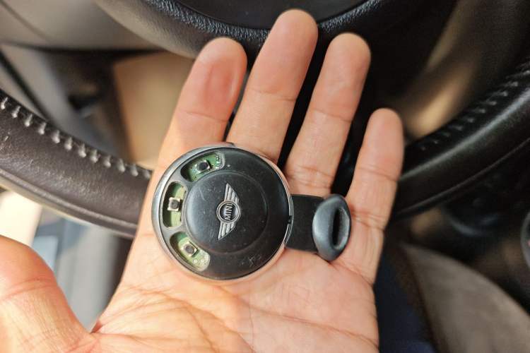 Used MINI Countryman  Vehicle Key