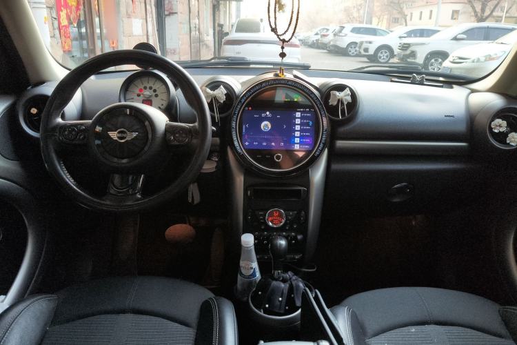 Used MINI Countryman 2011 1.6L COOPER Fun Center Console