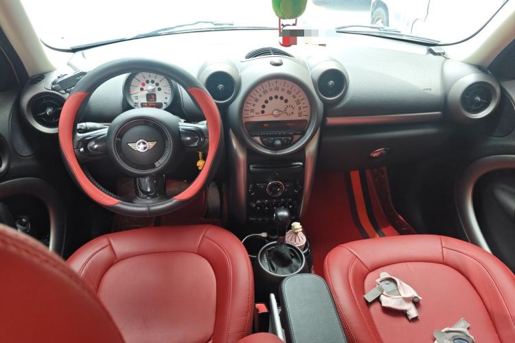 Used MINI Countryman 2011 1.6L ONE Center Console