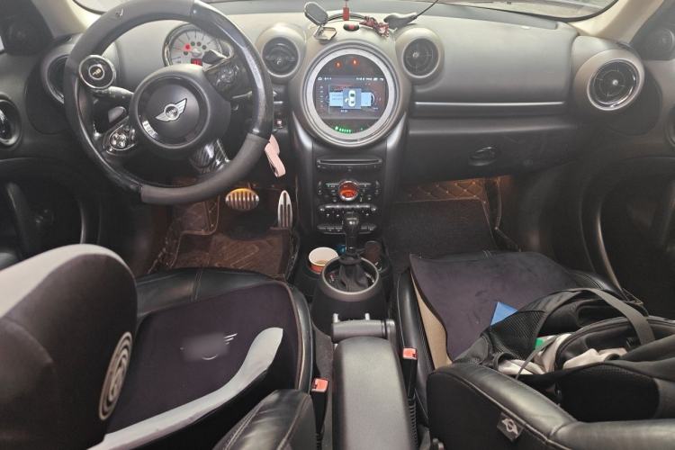 Used MINI Countryman 2011 1.6T COOPER S ALL4 Center Console