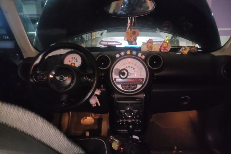 Used MINI Countryman 2011 1.6L COOPER Excitement Center Console