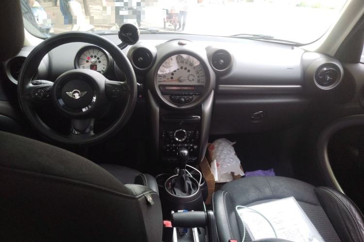 Used MINI Countryman 2011 1.6L COOPER Fun Center Console