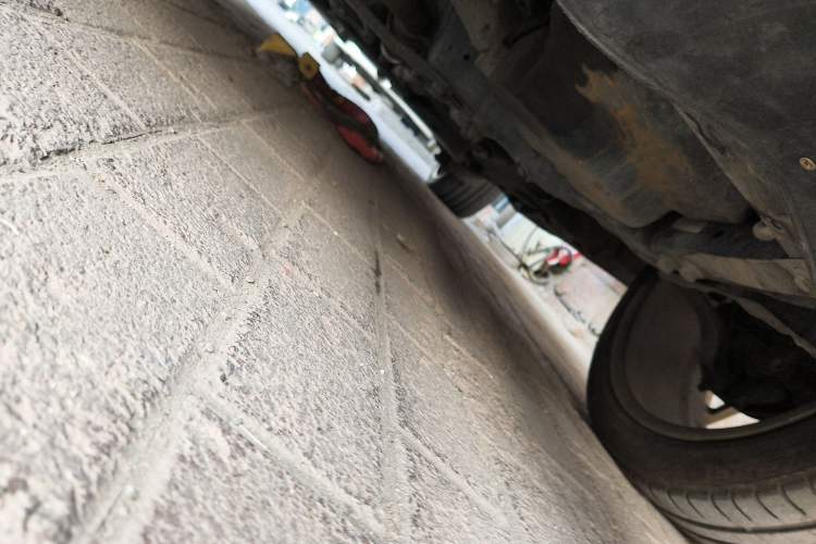 Used MINI Countryman 2011 1.6L COOPER Fun Chassis Front