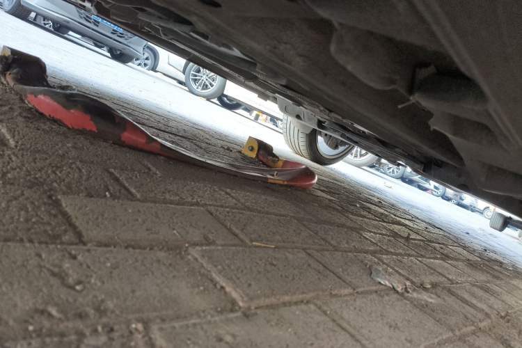 Used MINI Countryman 2011 1.6L COOPER Fun Chassis Front Left