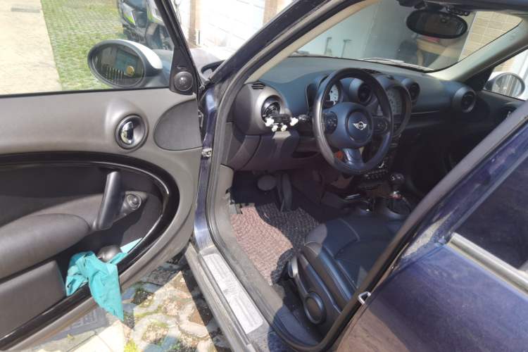 Used MINI Countryman 2011 1.6L COOPER Excitement Driver Seat