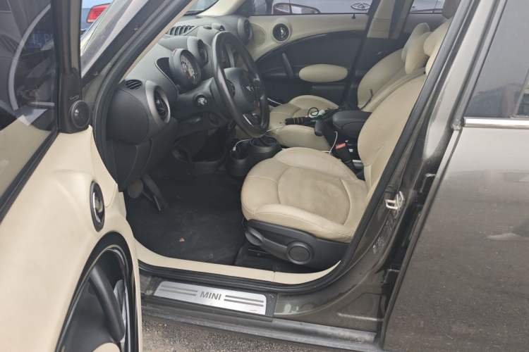 Used MINI Countryman 2011 1.6L COOPER Excitement Driver Seat