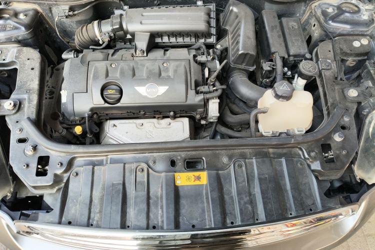 Used MINI Countryman 2011 1.6L COOPER Fun Engine Bay