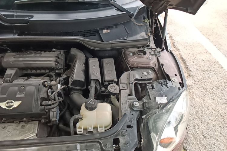 Used MINI Countryman 2011 1.6L COOPER Fun Engine Bay Left