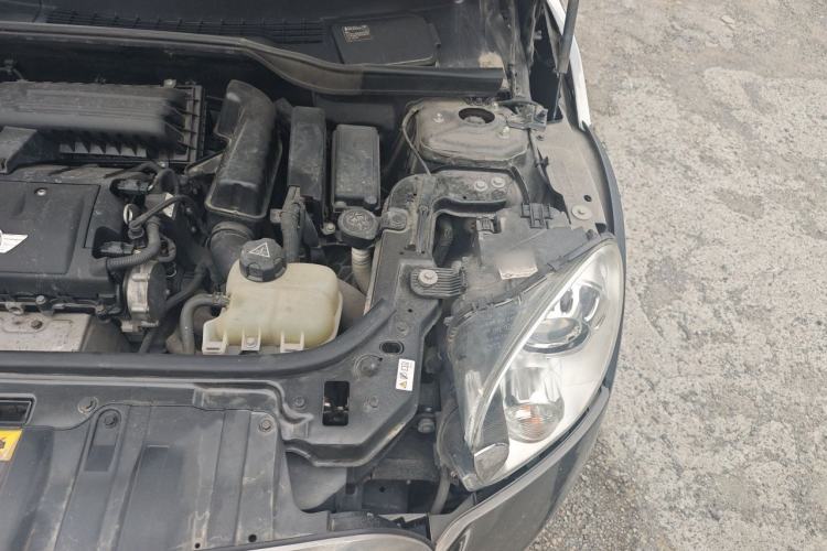 Used MINI Countryman 2011 1.6L COOPER Excitement Engine Bay Left