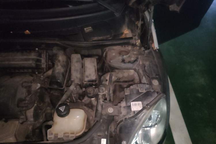 Used MINI Countryman 2011 1.6L COOPER Excitement Engine Bay Left