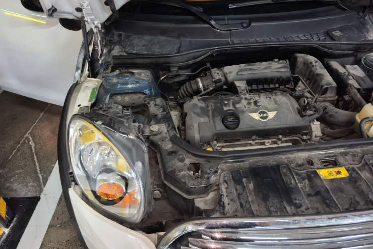 Used MINI Countryman 2011 1.6L COOPER Fun Engine Bay Right