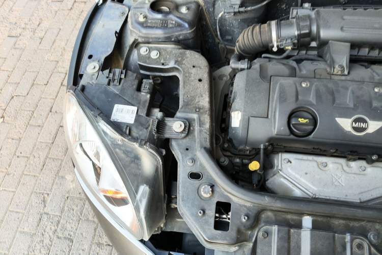 Used MINI Countryman 2011 1.6L COOPER Fun Engine Bay Right