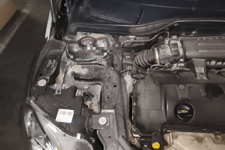 Used MINI Countryman 2011 1.6L ONE Engine Bay Right