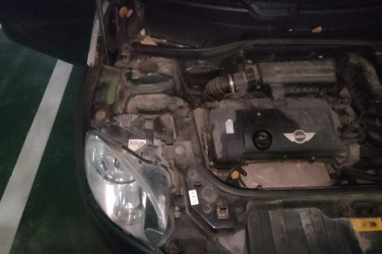 Used MINI Countryman 2011 1.6L COOPER Excitement Engine Bay Right