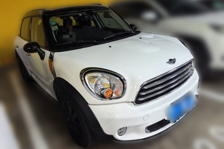 Used MINI Countryman 2011 1.6L COOPER Fun Front Right 45 Deg