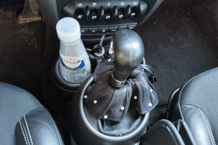 Used MINI Countryman 2011 1.6L COOPER Fun Gear Lever