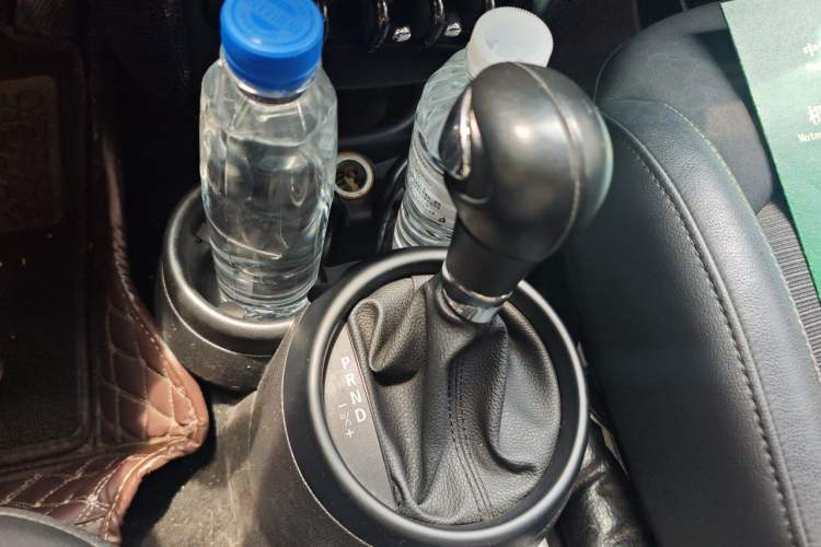 Used MINI Countryman 2011 1.6L ONE Gear Lever