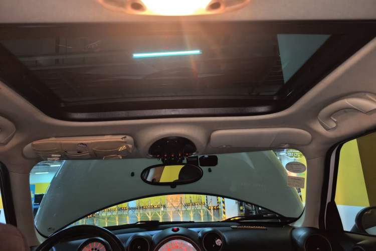 Used MINI Countryman 2011 1.6L COOPER Fun Headliner