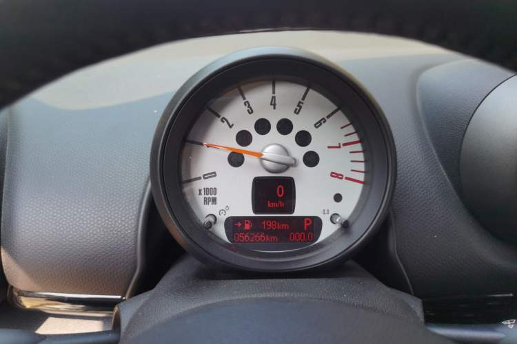 Used MINI Countryman 2011 1.6L COOPER Excitement Instrument Cluster
