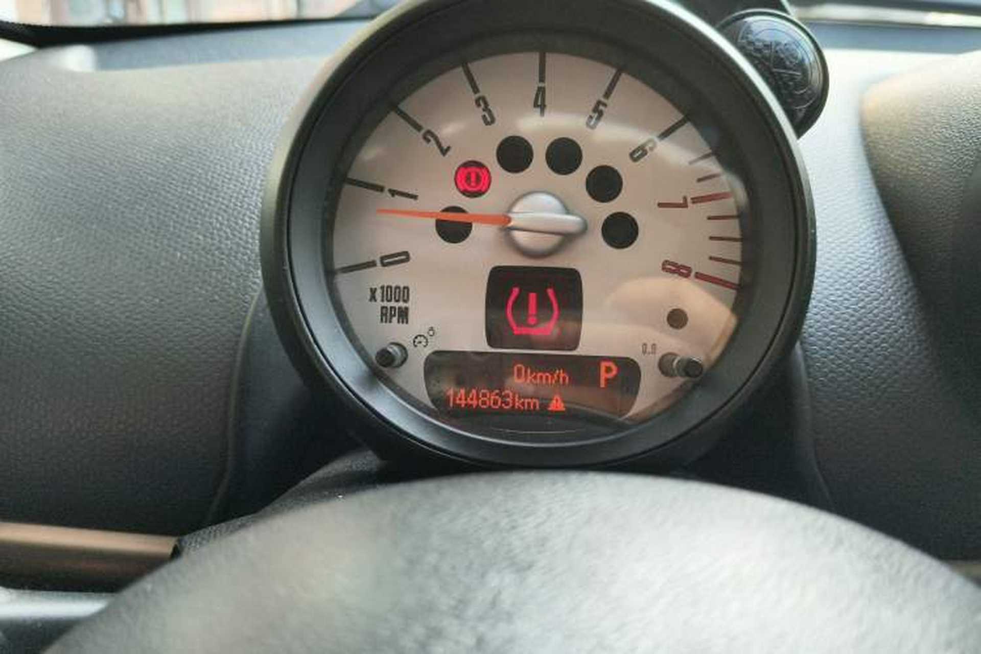 Used MINI Countryman 2011 1.6L COOPER Fun Instrument Cluster