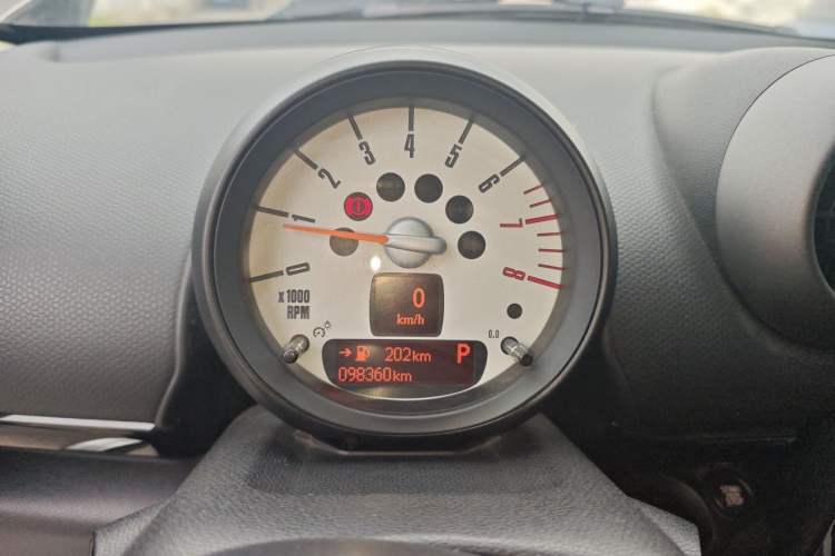 Used MINI Countryman 2011 1.6L COOPER Excitement Instrument Cluster