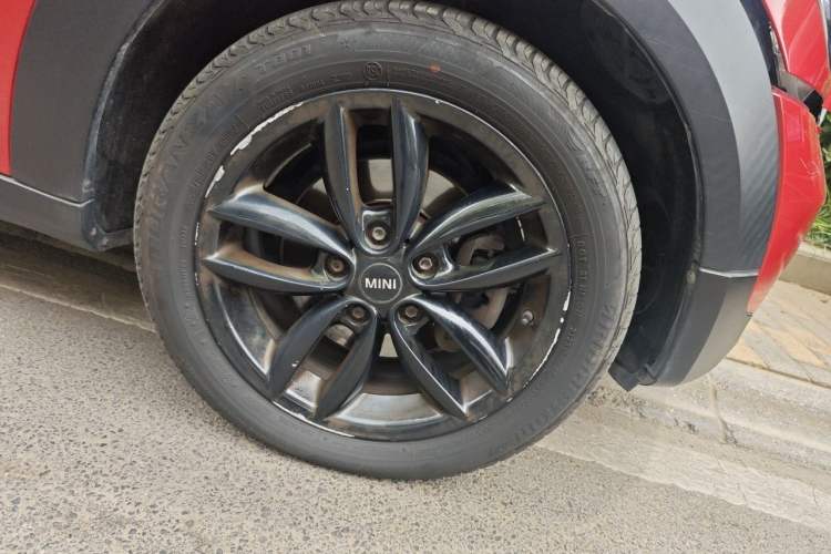Used MINI Countryman 2011 1.6L ONE Right Front Wheel Hub